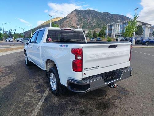 Summit White 2021 Chevrolet Silverado 1500 LT