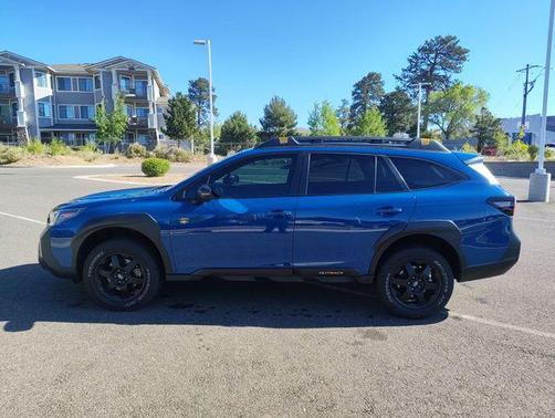 Geyser Blue 2023 Subaru Outback Wilderness
