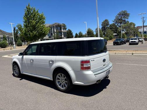 White 2010 Ford Flex SEL