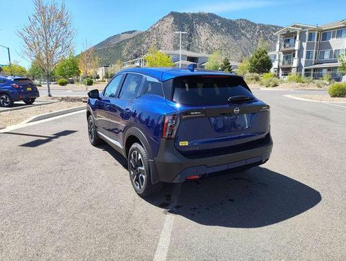 Deep Blue Pearl 2025 Nissan Kicks SV