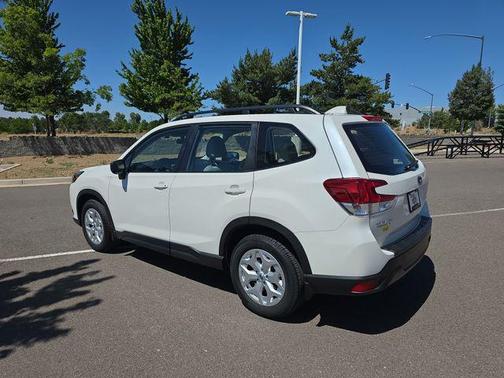 Crystal White Pearl 2023 Subaru Forester Base