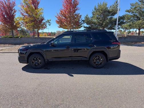 Crystal Black Silica 2026 Subaru Outback Limited