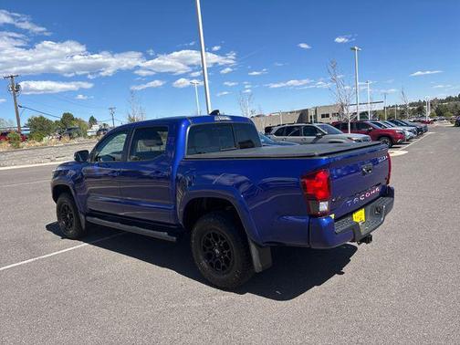 Blue Crush Metallic 2022 Toyota Tacoma SR5