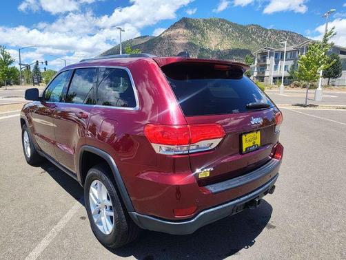 Velvet Red Pearlcoat 2018 Jeep Grand Cherokee Laredo E