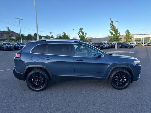 Slate Blue Pearlcoat 2021 Jeep Cherokee Latitude Plus