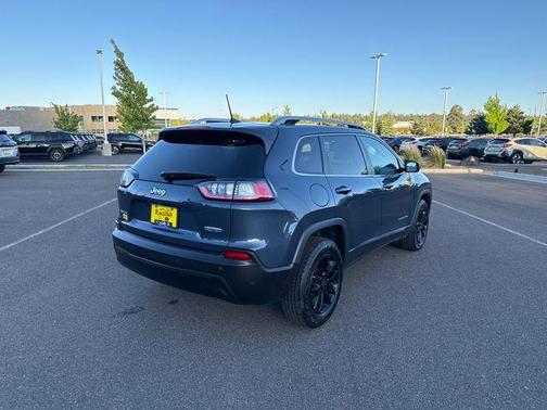 Slate Blue Pearlcoat 2021 Jeep Cherokee Latitude Plus