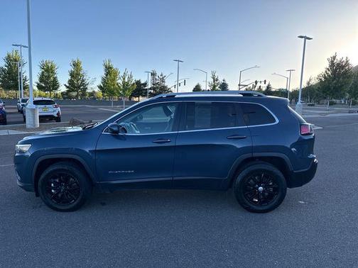 Slate Blue Pearlcoat 2021 Jeep Cherokee Latitude Plus
