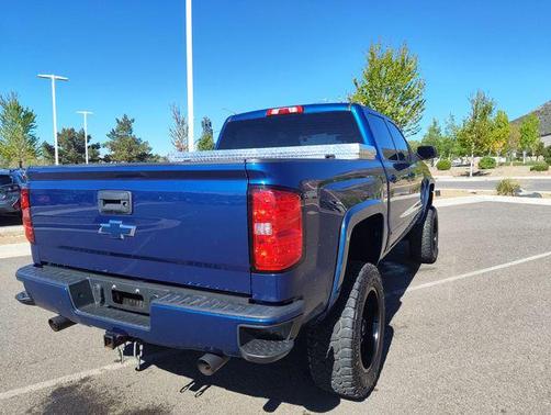 Deep Ocean Blue Metallic 2017 Chevrolet Silverado 1500 2LT
