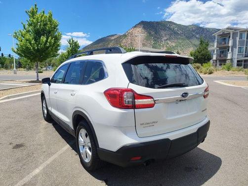 Crystal White Pearl 2020 Subaru Ascent Base 8-Passenger