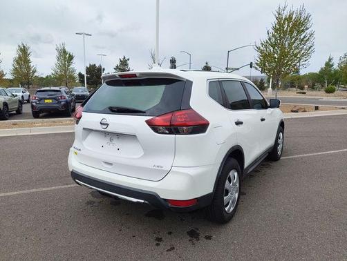 Glacier White 2018 Nissan Rogue S