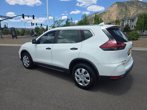 Glacier White 2018 Nissan Rogue S