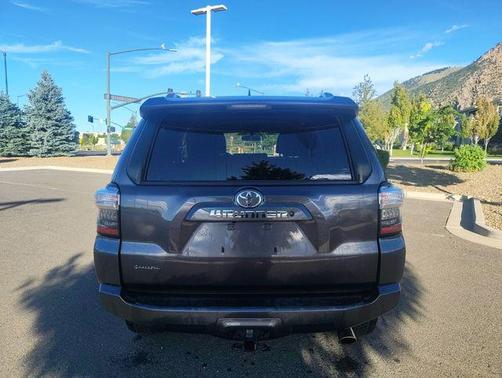 Magnetic Gray Metallic 2018 Toyota 4Runner SR5