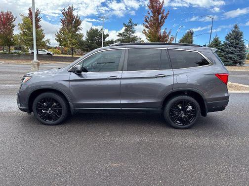 Modern Steel Metallic 2021 Honda Pilot AWD Special Edition