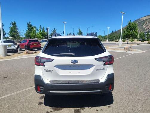 Crystal White Pearl 2020 Subaru Outback Premium