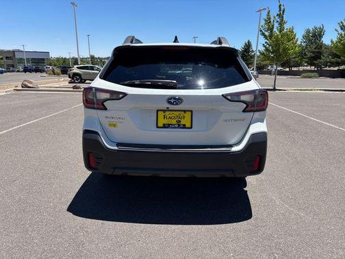 Crystal White Pearl 2020 Subaru Outback Premium