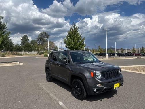 Granite Crystal Metallic Clearcoat 2021 Jeep Renegade Upland