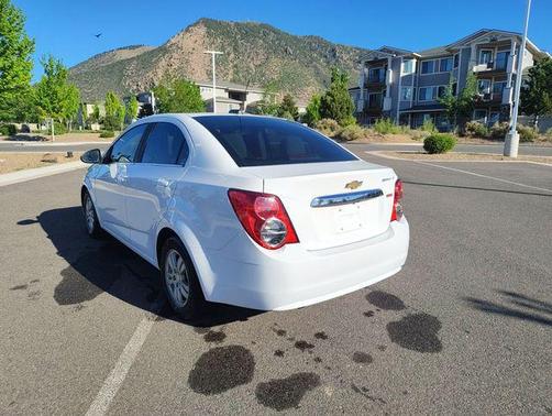 Summit White 2016 Chevrolet Sonic LT