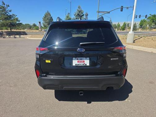 Crystal Black Silica 2025 Subaru Forester Hybrid Premium