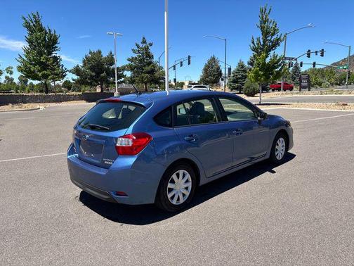 Quartz Blue Pearl 2016 Subaru Impreza 2.0i