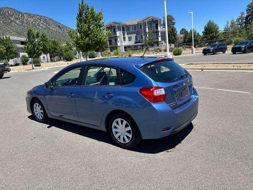 Quartz Blue Pearl 2016 Subaru Impreza 2.0i