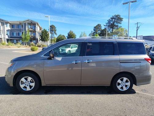 Titanium 2016 Nissan Quest SV