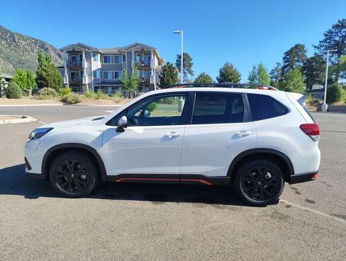 Crystal White Pearl 2023 Subaru Forester Sport
