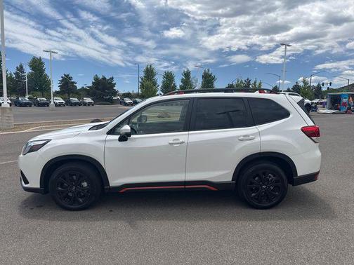 Crystal White Pearl 2023 Subaru Forester Sport