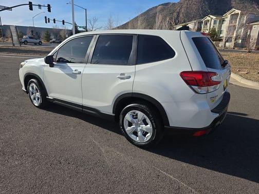 2024 Subaru Forester Base