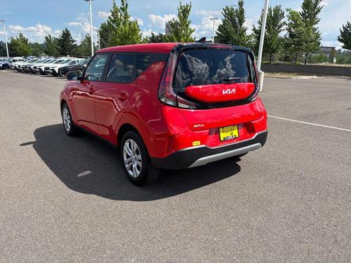 Inferno Red 2025 Kia Soul LX