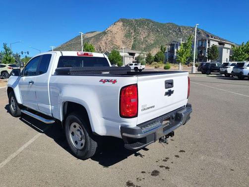 Summit White 2016 Chevrolet Colorado WT
