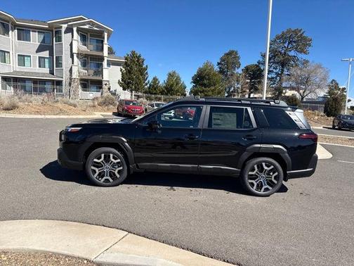Crystal Black Silica 2026 Subaru Outback Touring XT