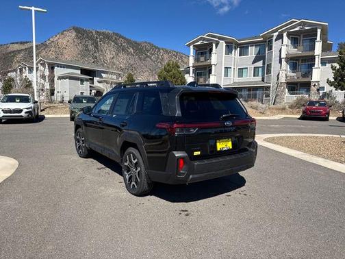 Crystal Black Silica 2026 Subaru Outback Touring XT