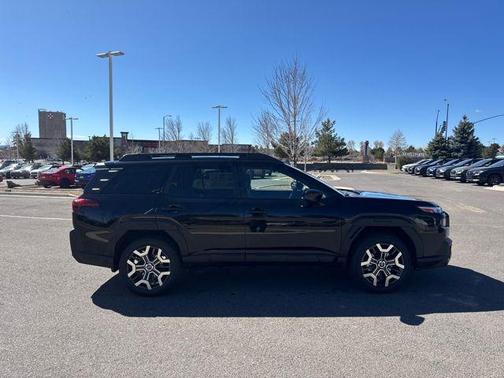 Crystal Black Silica 2026 Subaru Outback Touring XT