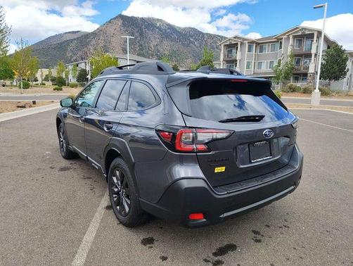 Magnetite Gray Metallic 2025 Subaru Outback Onyx Edition