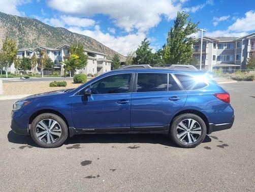 Abyss Blue Pearl 2019 Subaru Outback 2.5i Limited