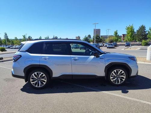 Ice Silver Metallic 2025 Subaru Forester Hybrid Touring