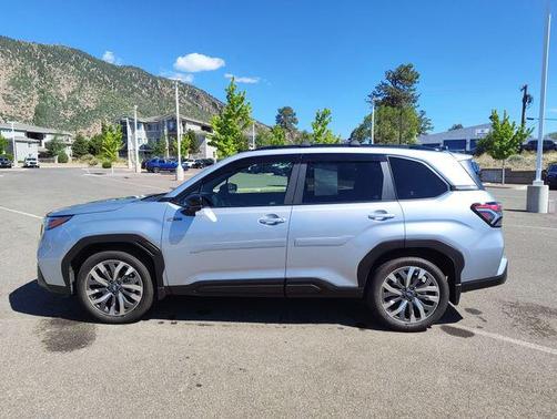 Ice Silver Metallic 2025 Subaru Forester Hybrid Touring