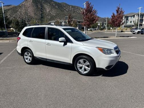 Satin White Pearl 2015 Subaru Forester 2.5i Premium