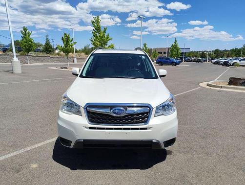 Satin White Pearl 2015 Subaru Forester 2.5i Premium