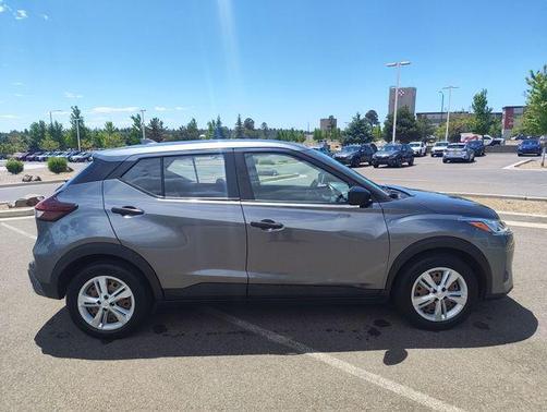 Gun Metallic 2022 Nissan Kicks S