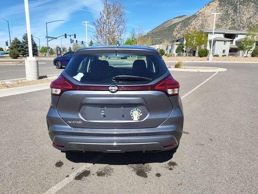 Gun Metallic 2022 Nissan Kicks S