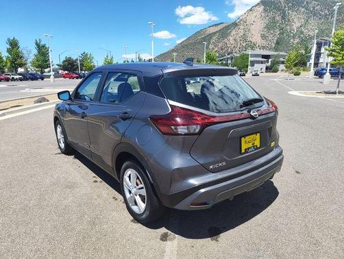 Gun Metallic 2022 Nissan Kicks S