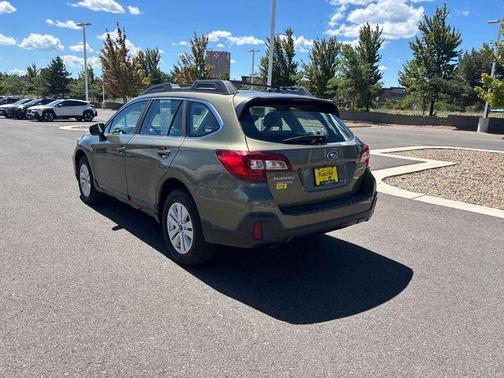 Wilderness Green Metallic 2019 Subaru Outback 2.5i