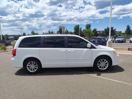 Bright White Clearcoat 2014 Dodge Grand Caravan SXT