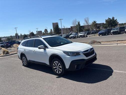 Crystal White Pearl 2022 Subaru Outback Premium