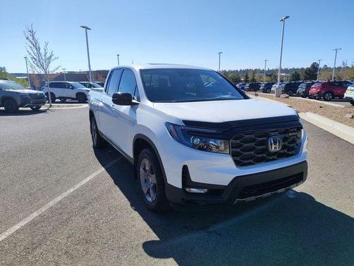 Platinum White Pearl 2025 Honda Ridgeline TrailSport