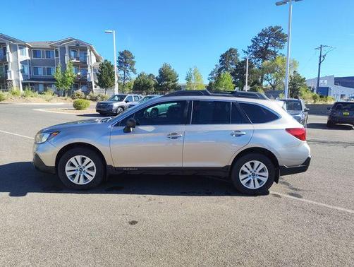 Tungsten Metallic 2019 Subaru Outback 2.5i