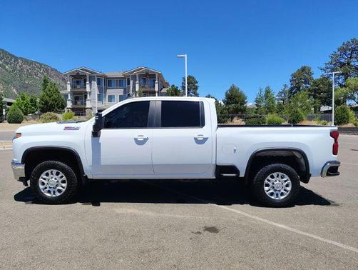 Summit White 2021 Chevrolet Silverado 2500 LT