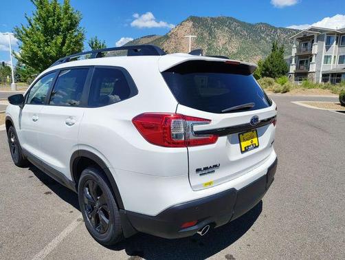 Crystal White Pearl 2026 Subaru Ascent Premium 8-Passenger