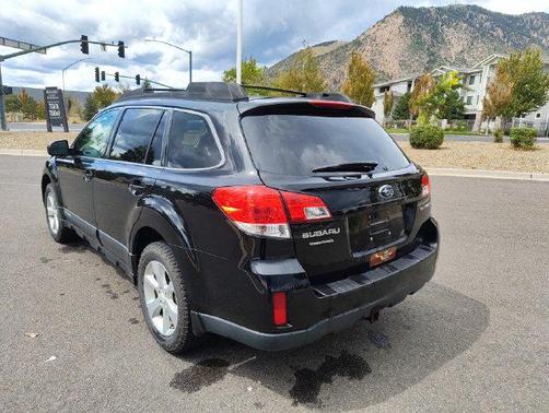 Crystal Black Silica 2013 Subaru Outback 2.5i Premium